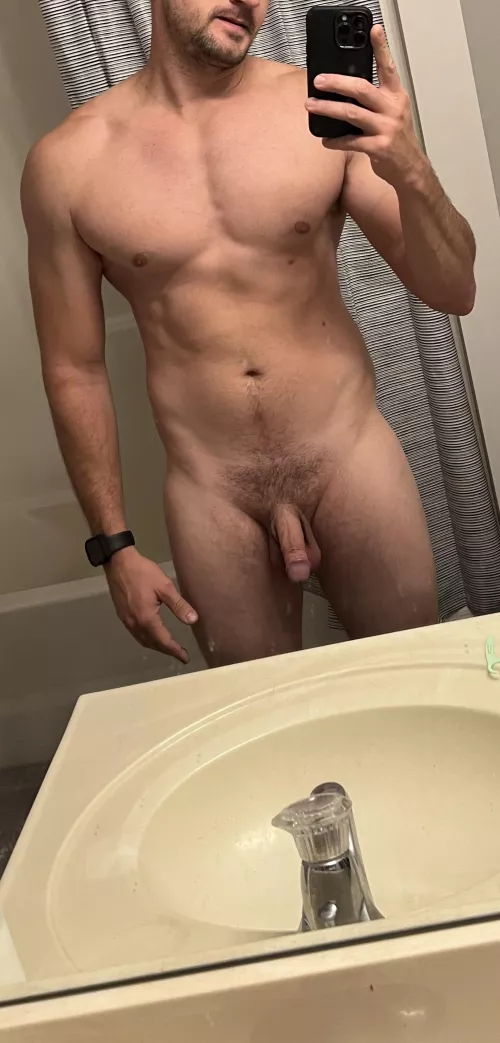 31,M,190lbs wish I could put on some size.