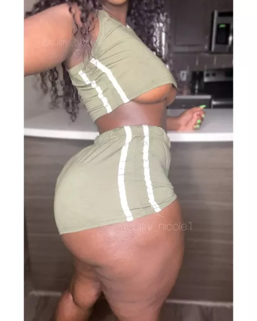 An ass built for backshotssss🎥✨🍑