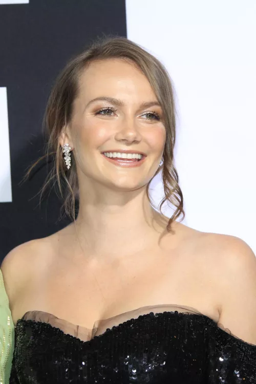 Andi Matichak.