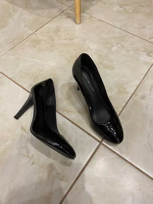 Black color is a classic and will always be on trend.