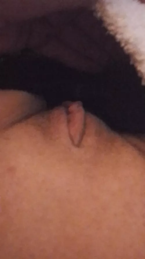 Can I get a woman to help me out? 🥺😘