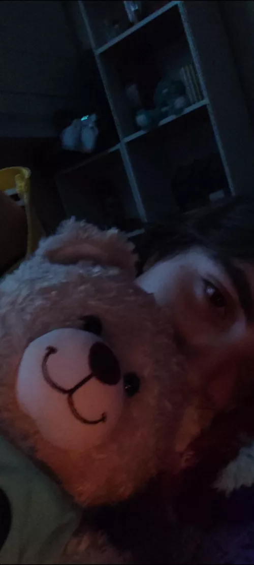 come cuddle ??? 🐼