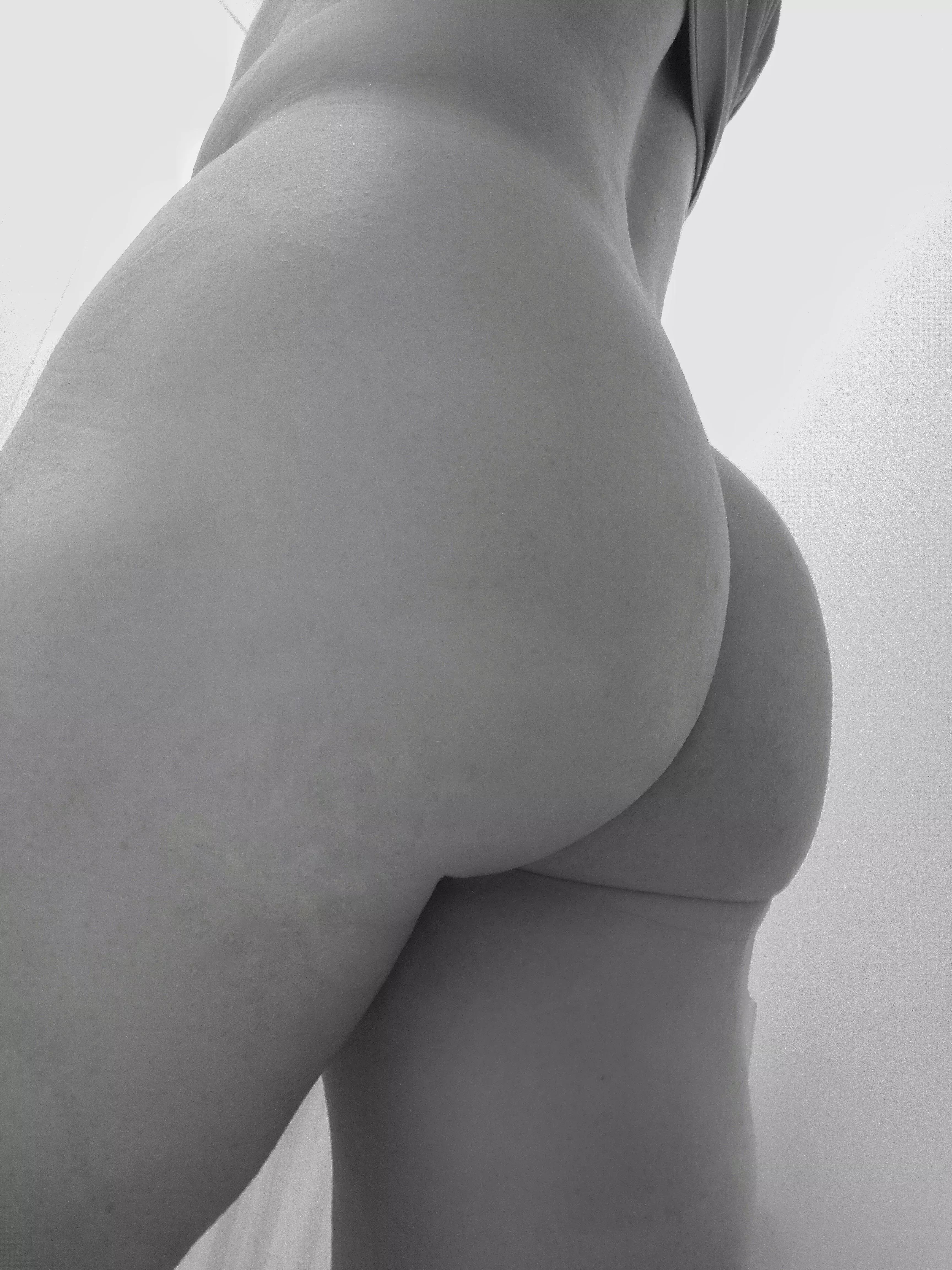 cute ✅ guy✅ butt✅