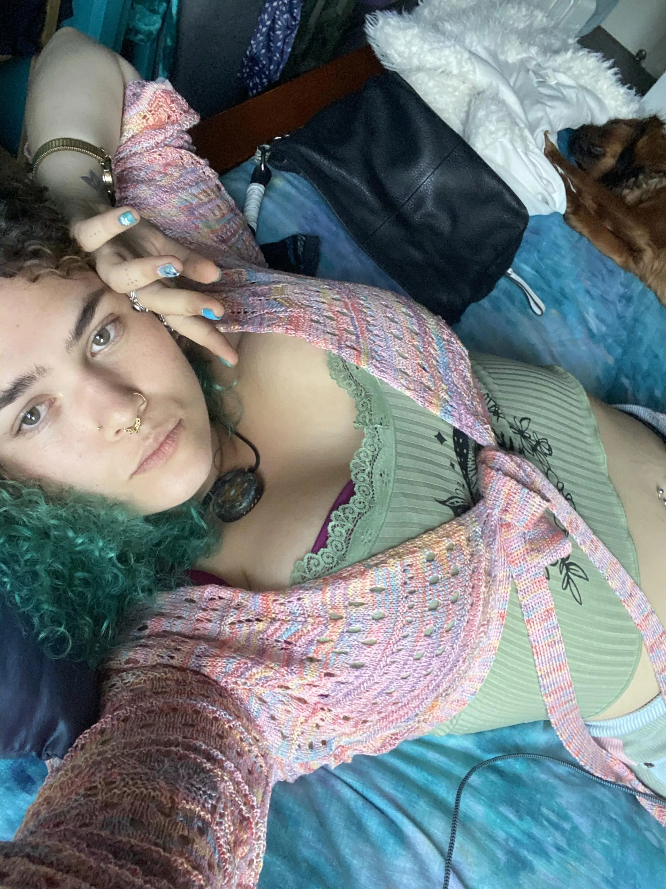 Elegance is boring, I speak the language of Goth 👻