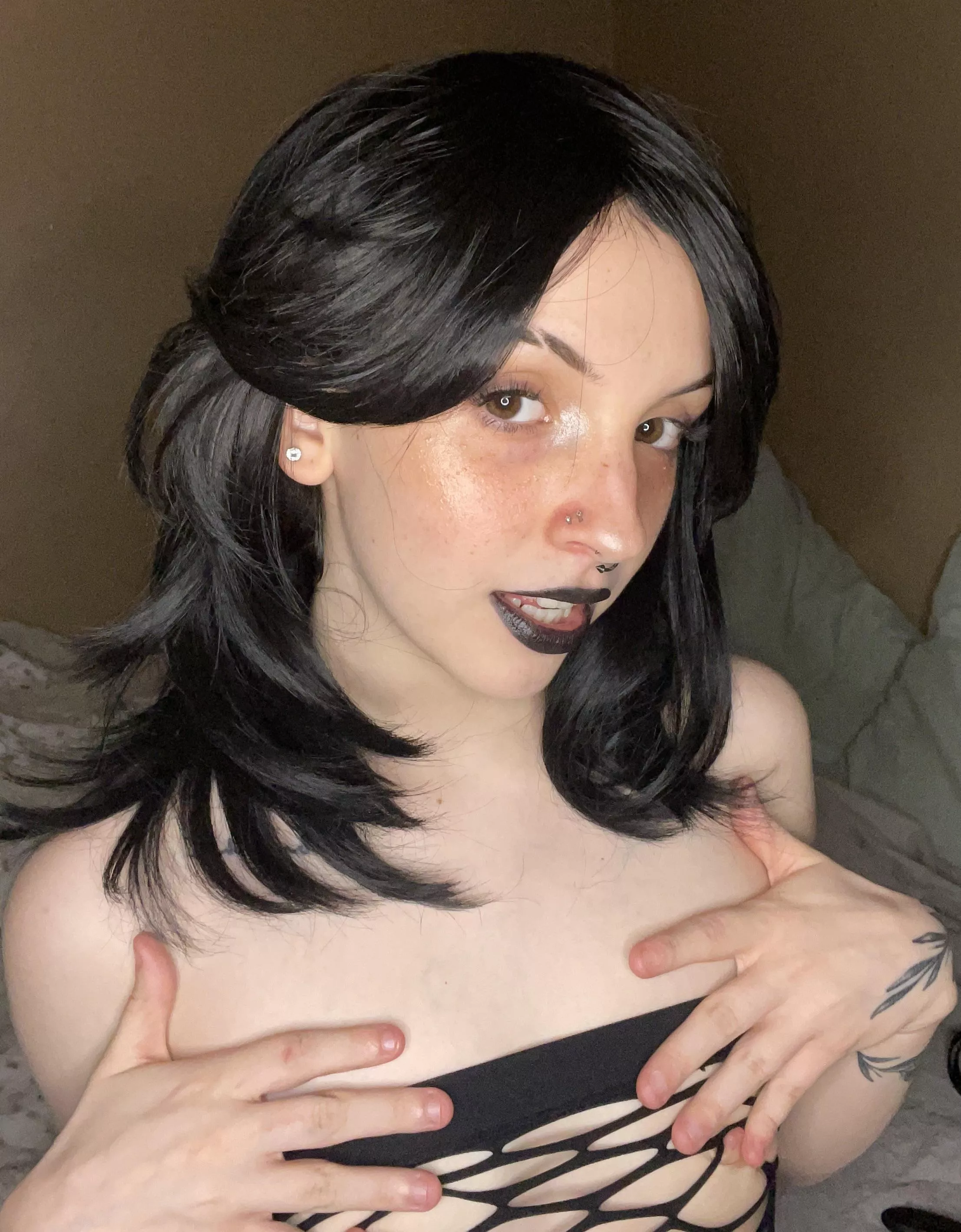 first time using black lipstick 🙈 opinions?