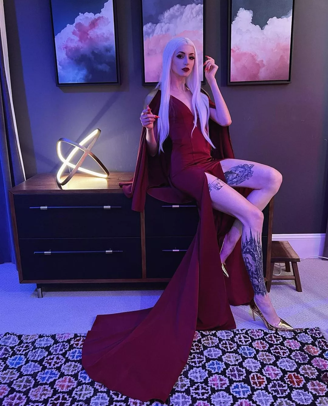 Gibi's sexy long legs