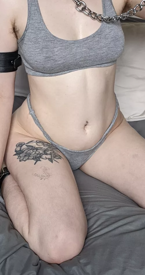 grab me by the waist [img]