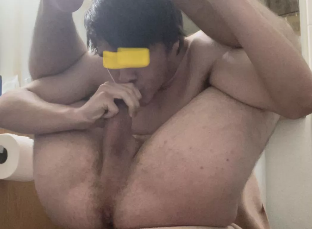 Here is a screenshot of the exact moment I pumped my own nut down my throat for the first time in 8 years 🥵 [OC] (ofc I swallowed 😉)