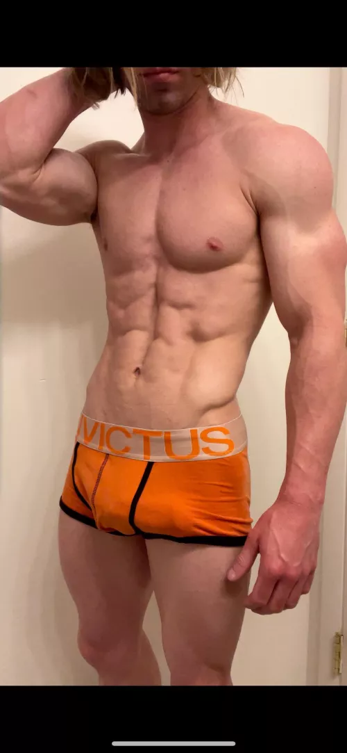 Hey bro, the couch isn’t comfy. Can I just sleep in your bed? (26)