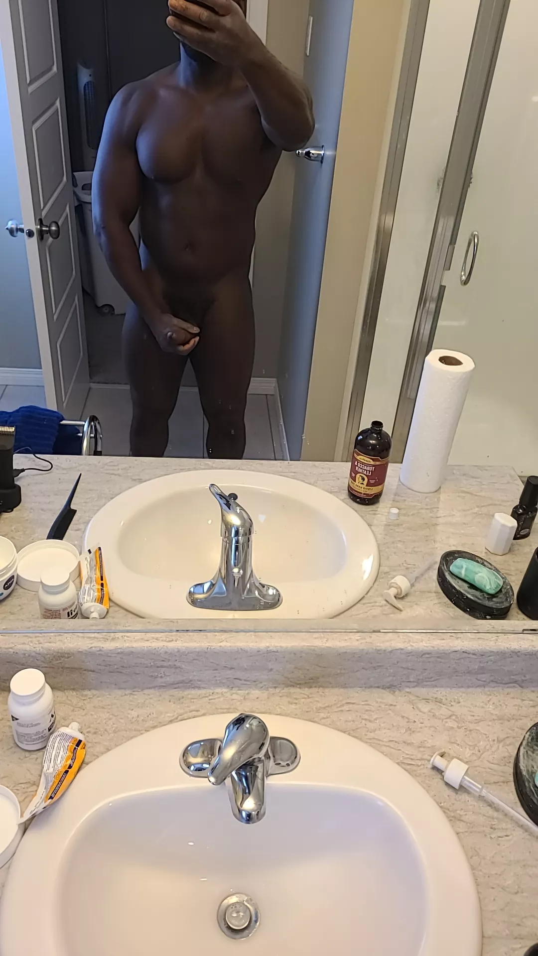 (m) post gym jerk. a good pump always has me to be drained