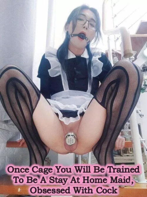 Need a cage and a gag so bad ughhh