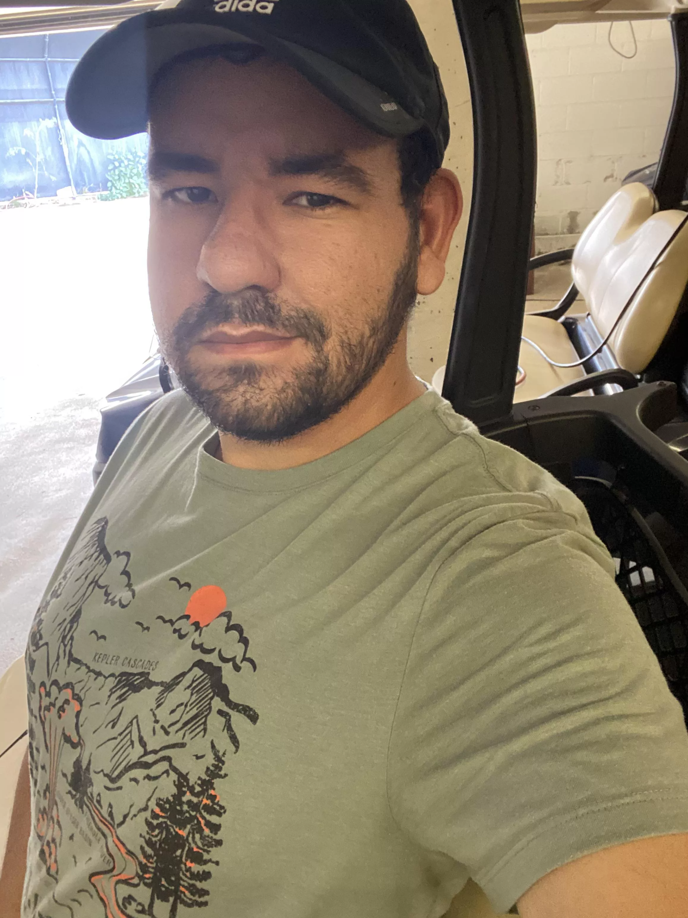 PkmnGO? Just got back into it and need friends 😭 love sending packages of balls