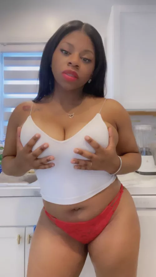 Put me on the sink 🫣💋