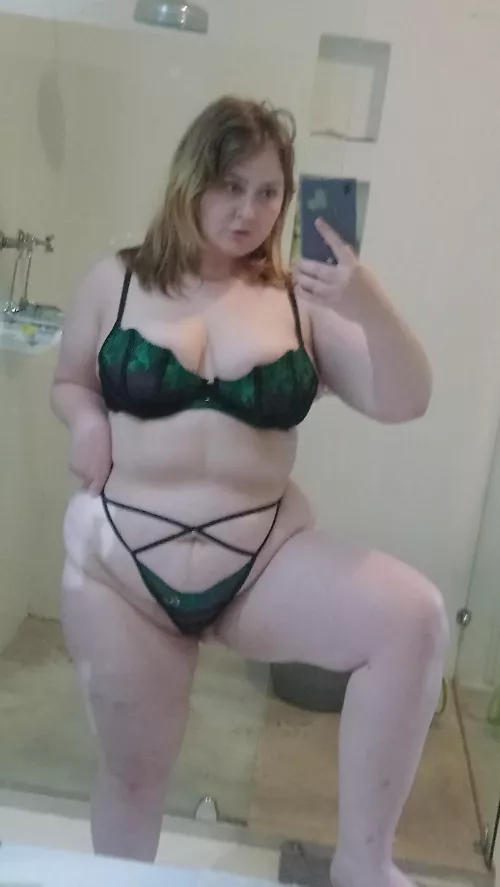 sometimes i take photos for myself, to show no one else. and then sometimes i want to share them with all of you 💖