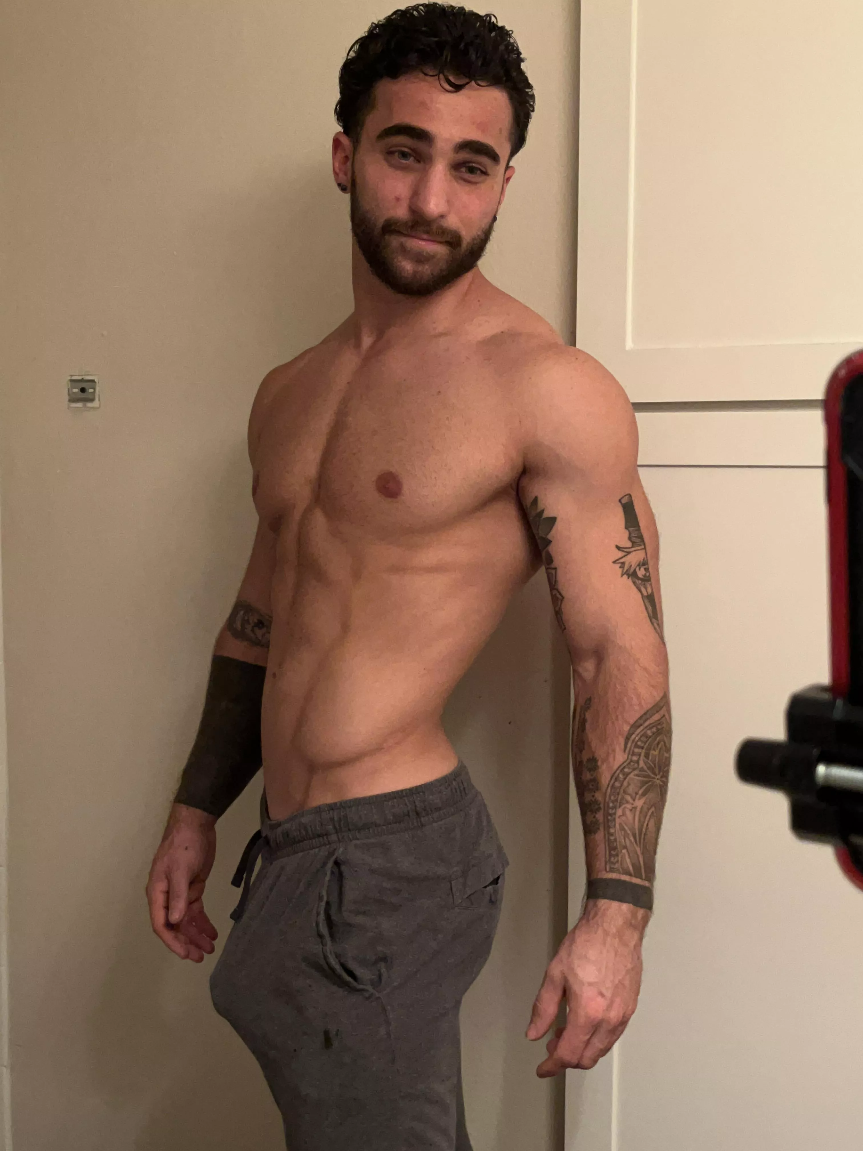 These pants make more than just my butt look big 😉👀