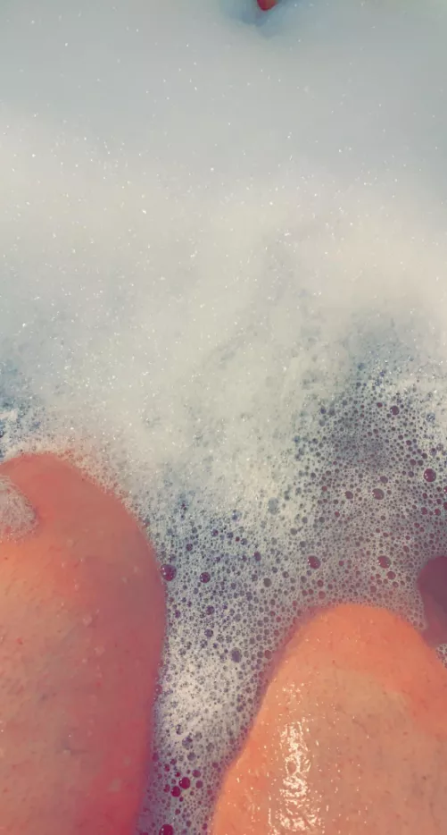 Time to relax after a stressful Monday 💕