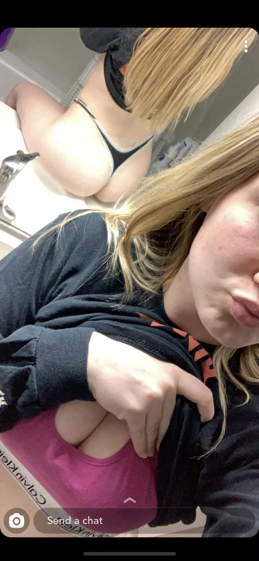 Trading my gf pics she sent to my friends via snap. Message for snap