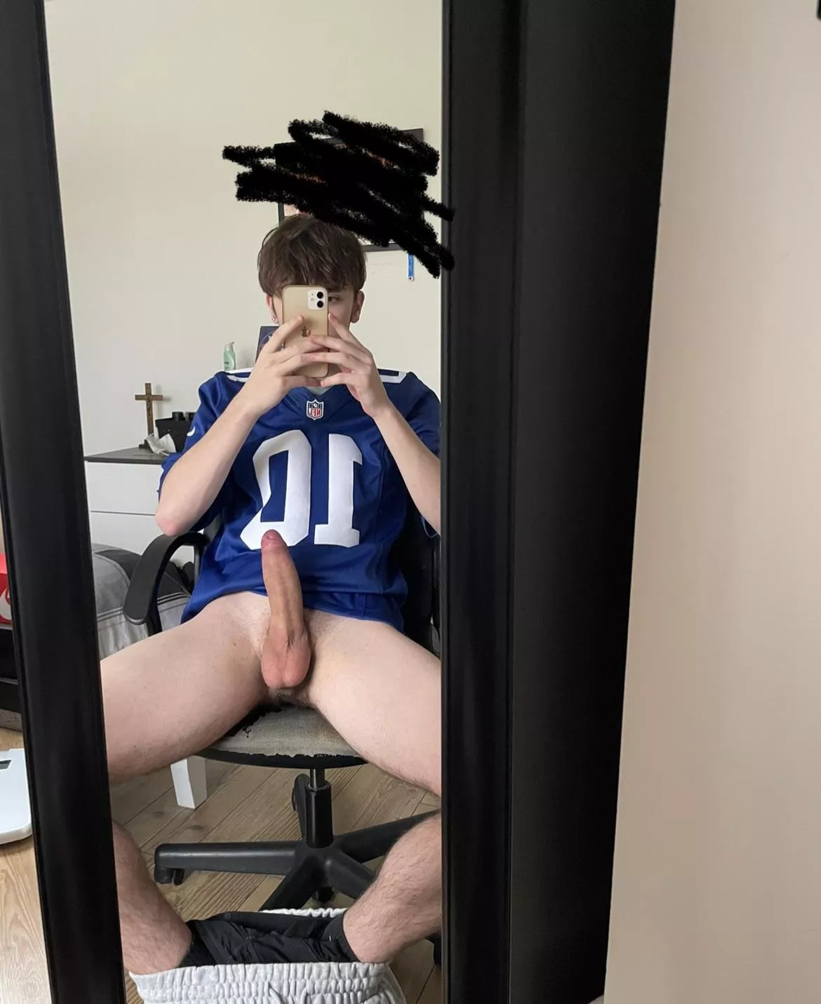 UpV if you think you could take all 8 inches of my football player cock ;)