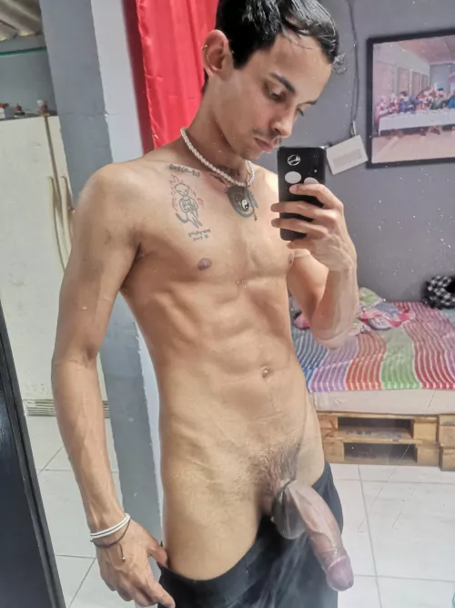 [19] who want to get a bite?