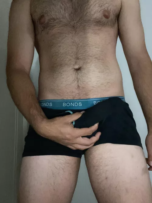 21 (m) hope you enjoy a sneak preview!