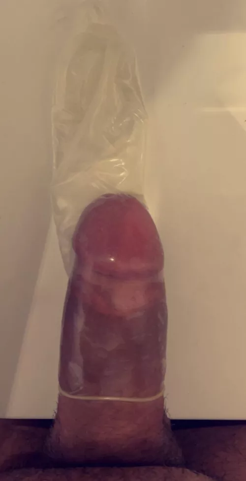 23 and can’t even fit in a normal condom ! Too tiny even if I am 6 foot 2 ! Open to be humiliated !