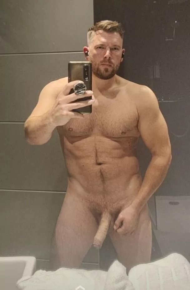 [35] Who wants a hot daddy