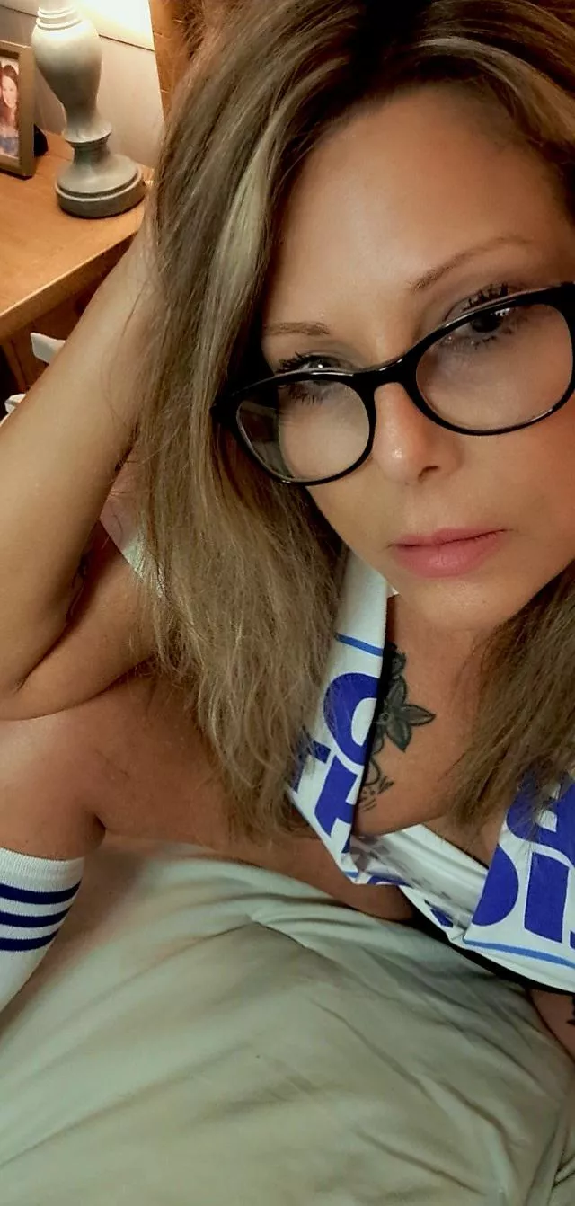 49F bartender...at your service🍸💋