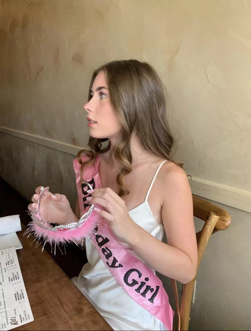 A goodnight to the birthday girl 🥰 IRTR