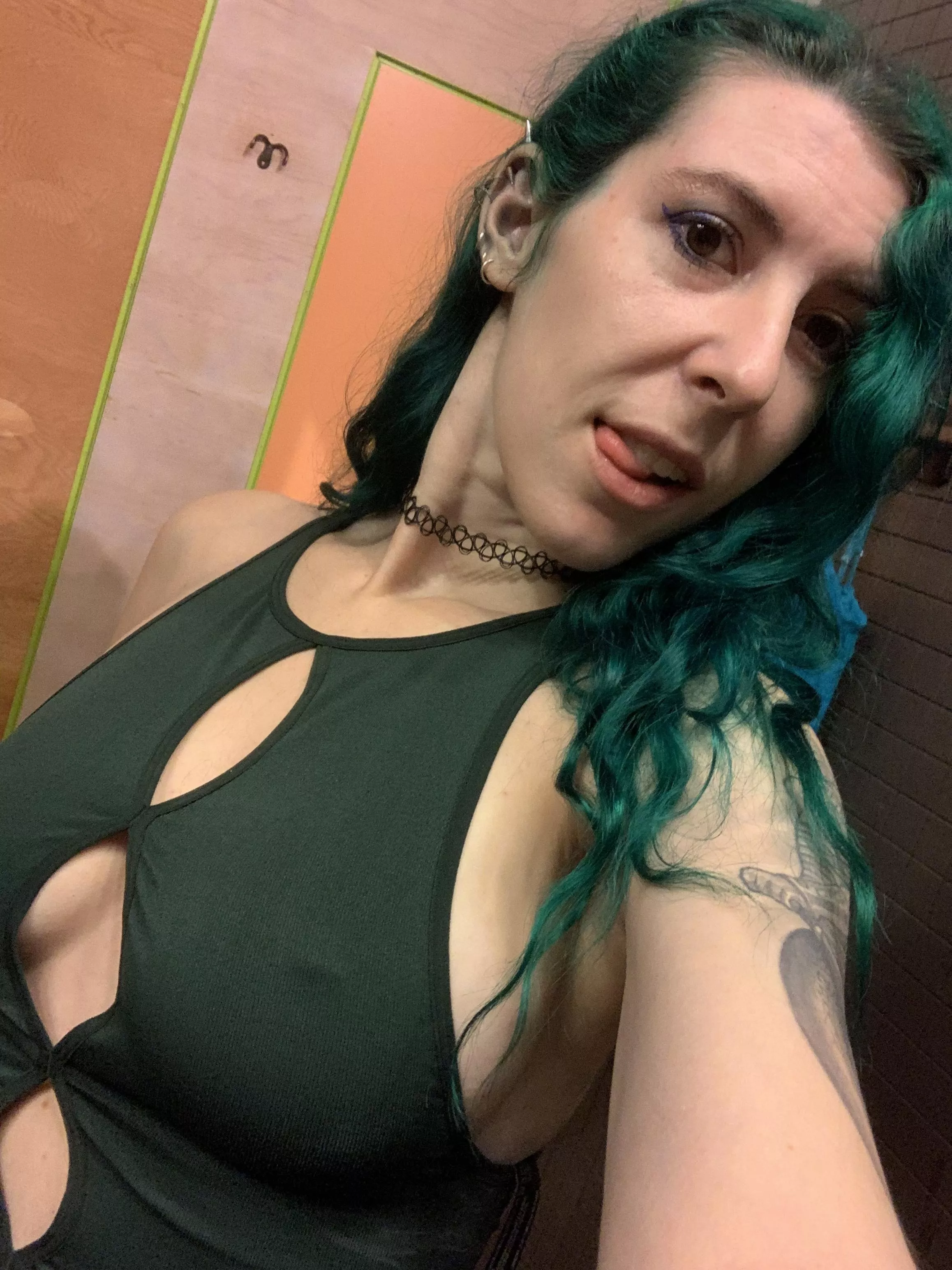 All green and no bra