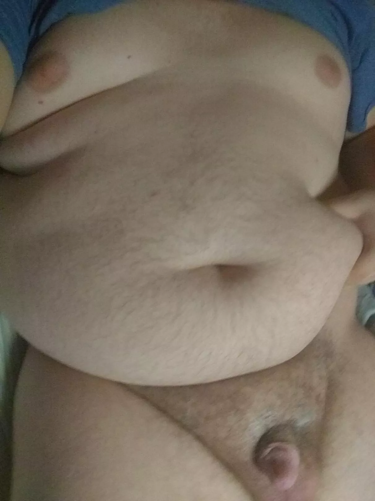 anyone wanna chat or roleplay my DMs are open