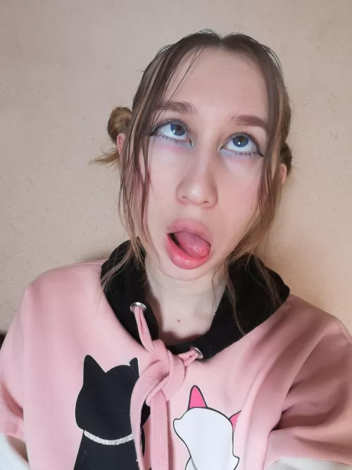 Daddy, undress me🥺