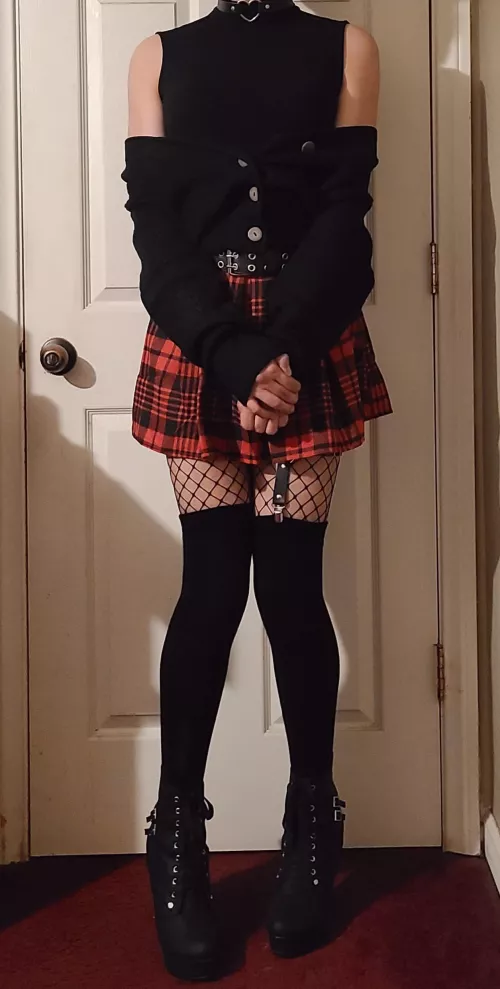 Do I look cute in this?