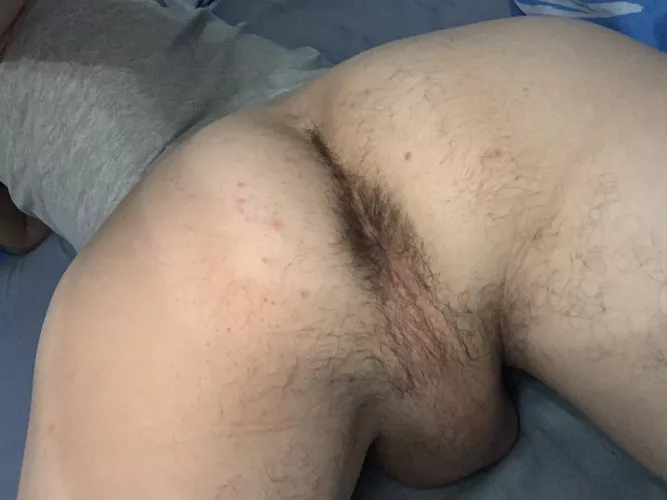 Do we like a hairy hole?