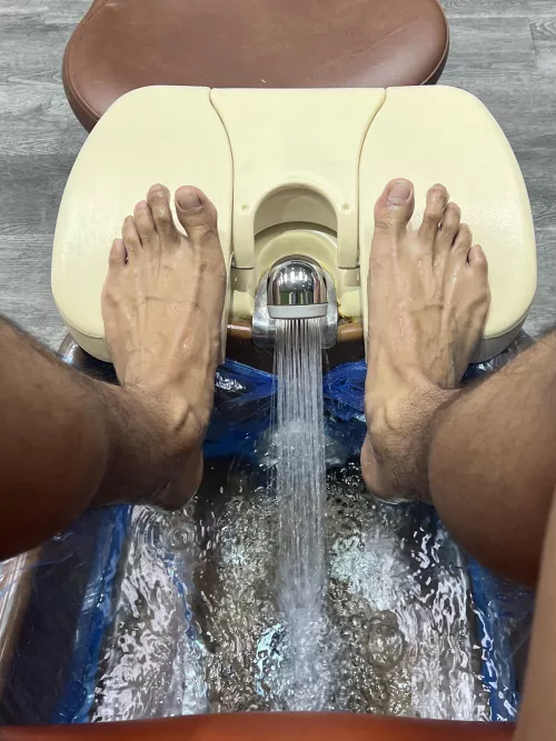 Give me a pedicure