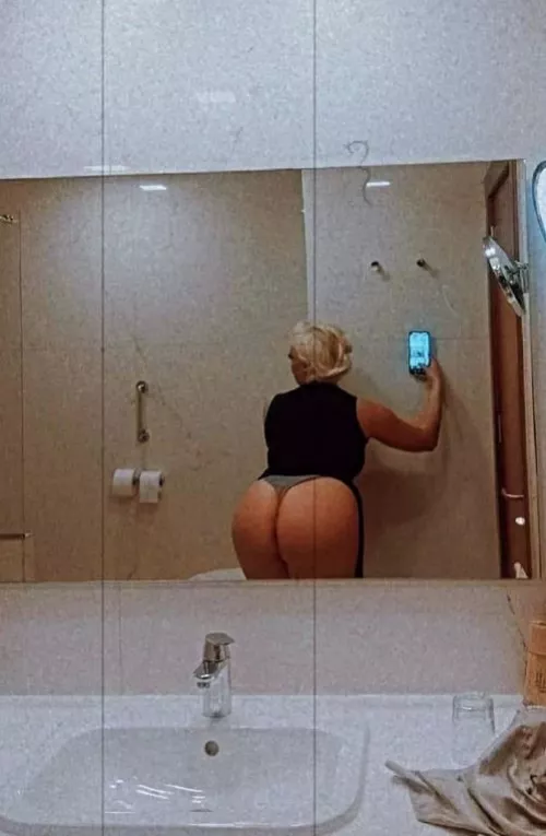 God morgon till alla som gillar en stor rumpa 😘