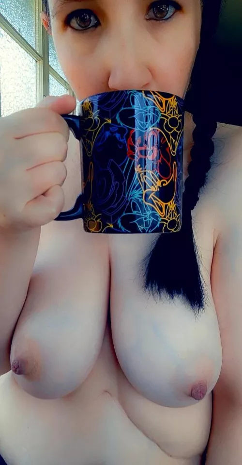 Good morning my sexy friends 😘