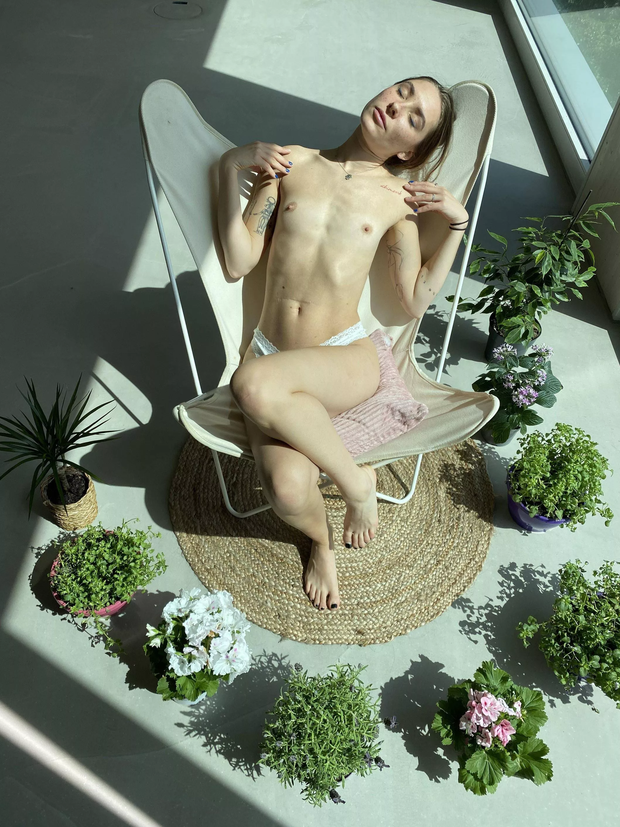 happily showing off my petite frame with a twirl (: