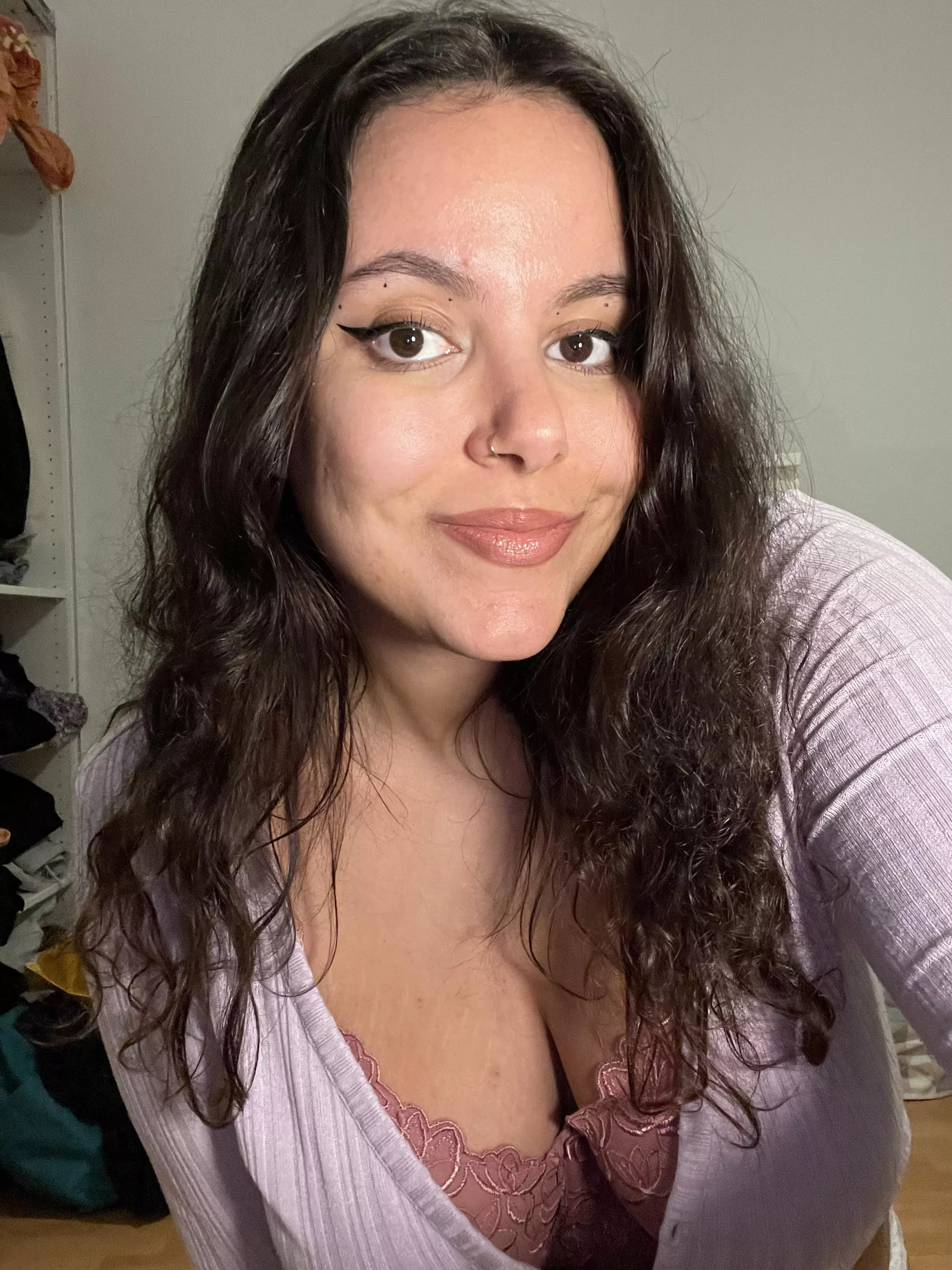 hello [f]rom me! finally a part of this cool sub ❤️ [25]