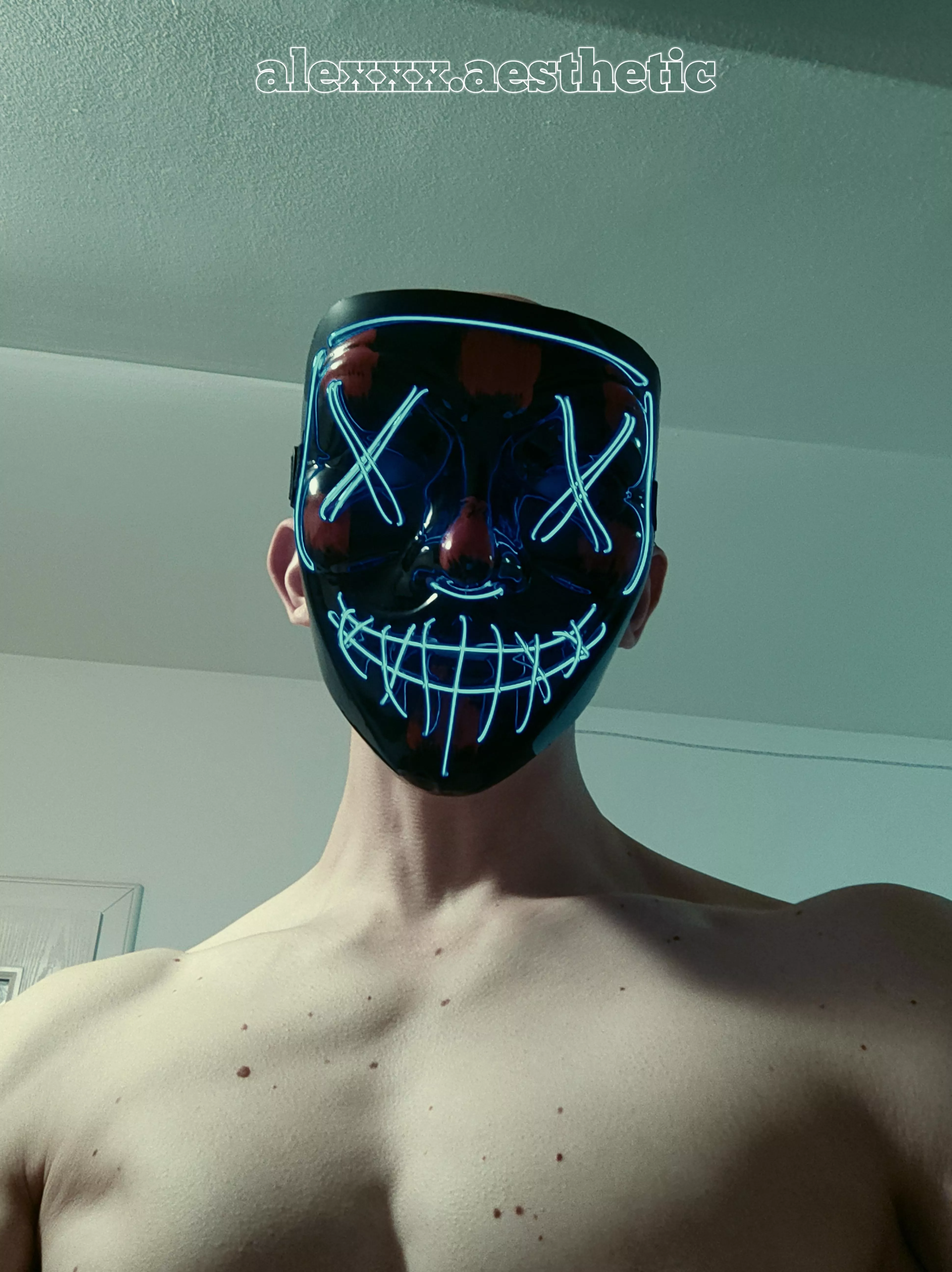 Hello, this is my first post. Come with me to the kinky side. 😈