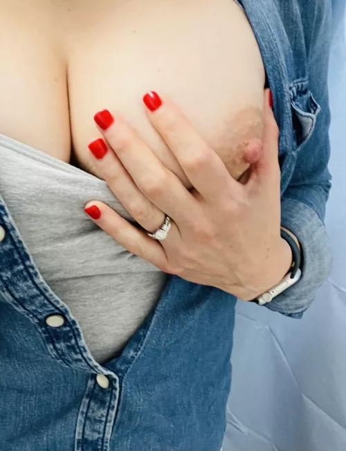 hi, I’m new here, did I do this right? 💍 🍒