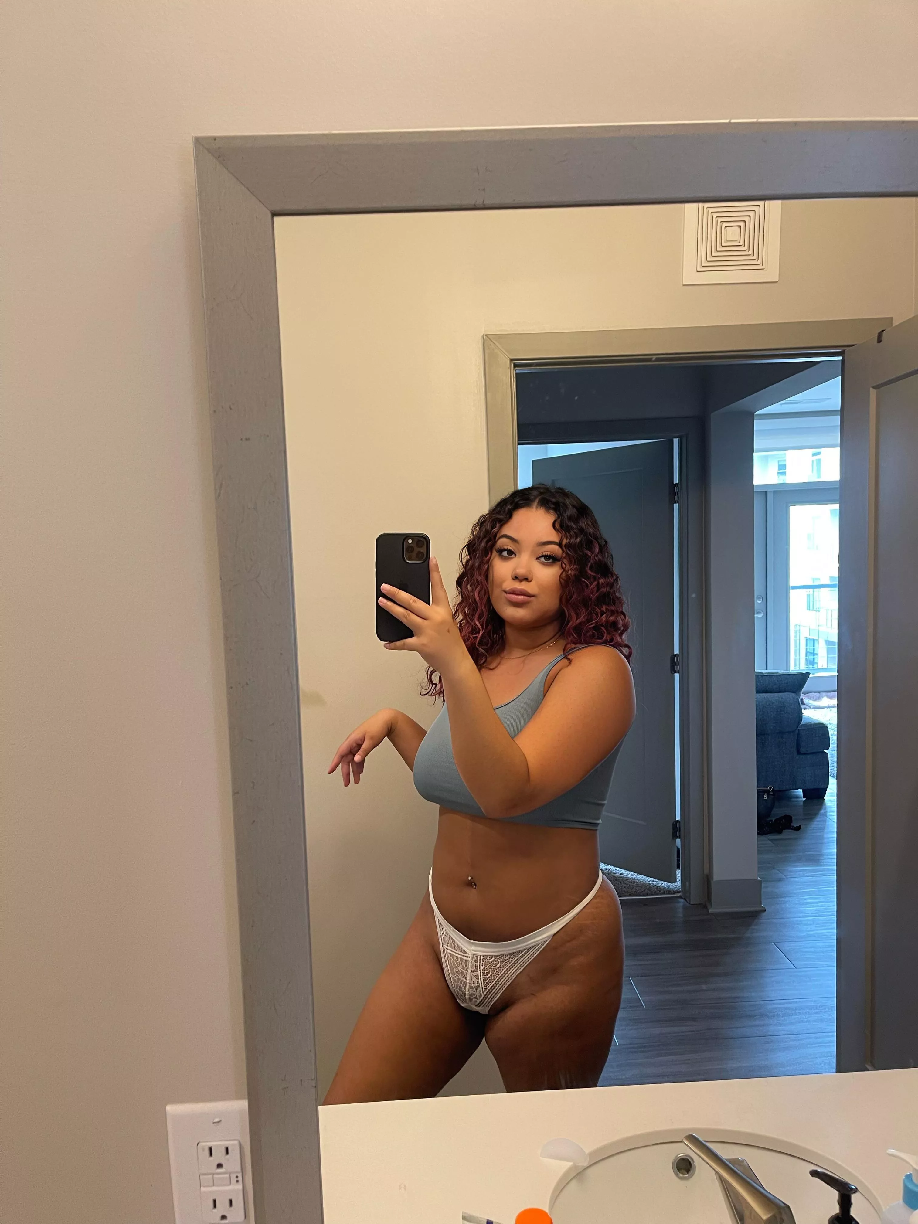 hit my link babes 🤍