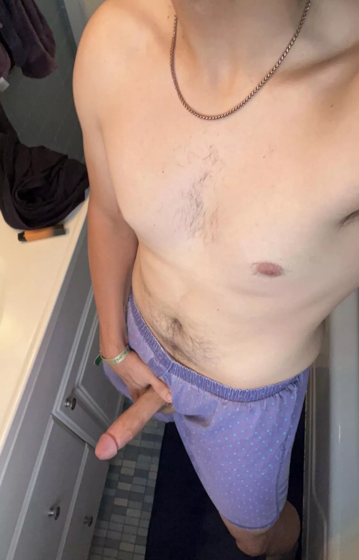 How hard I get when sluts pm me their pussies 🤤