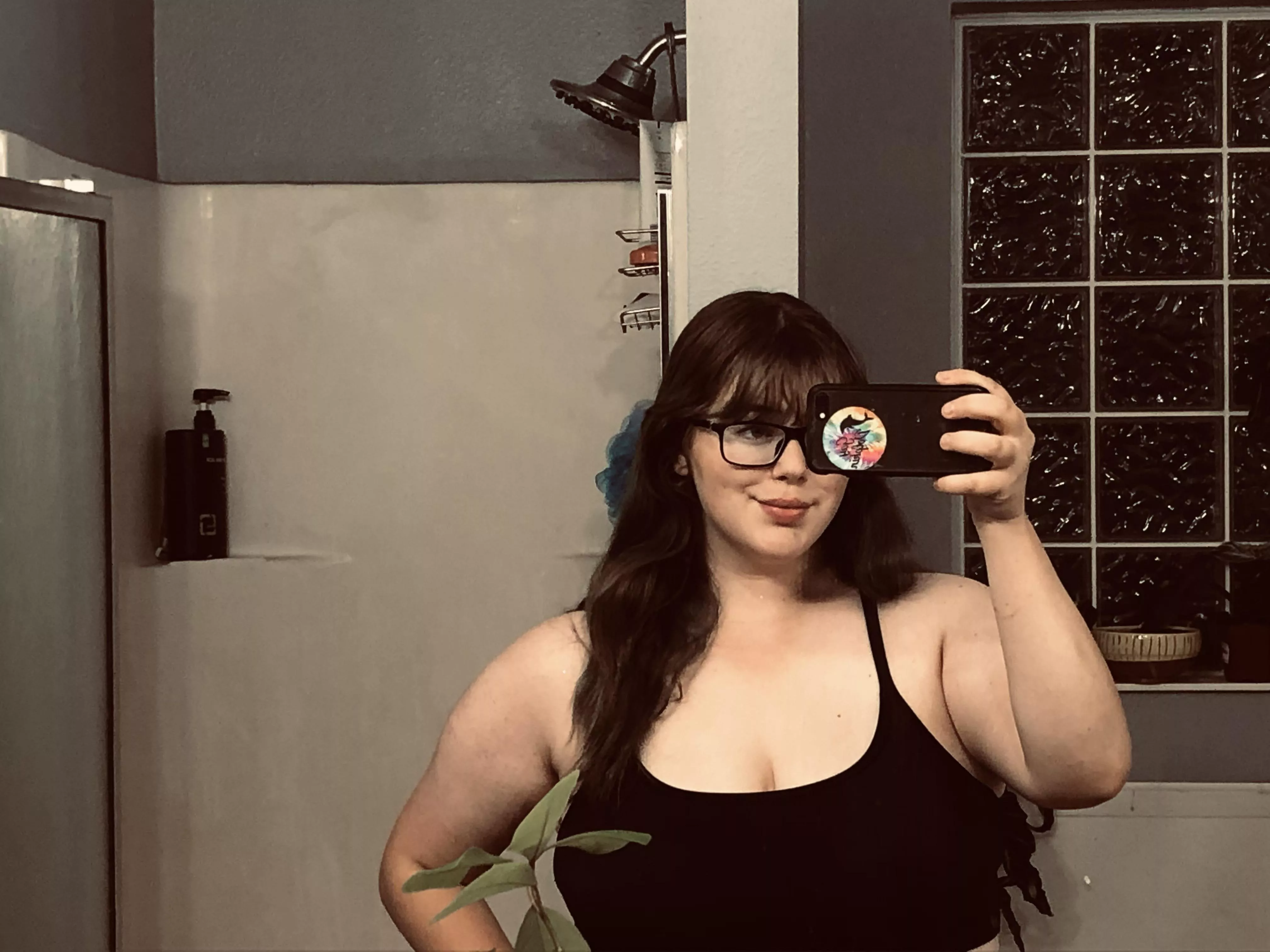 I just want someone to cuddle with 😩