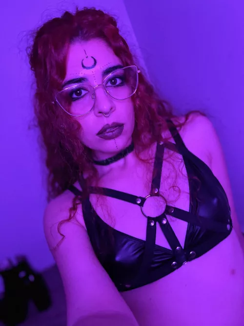 I want a whore who doesn't cry [OC] [domme]
