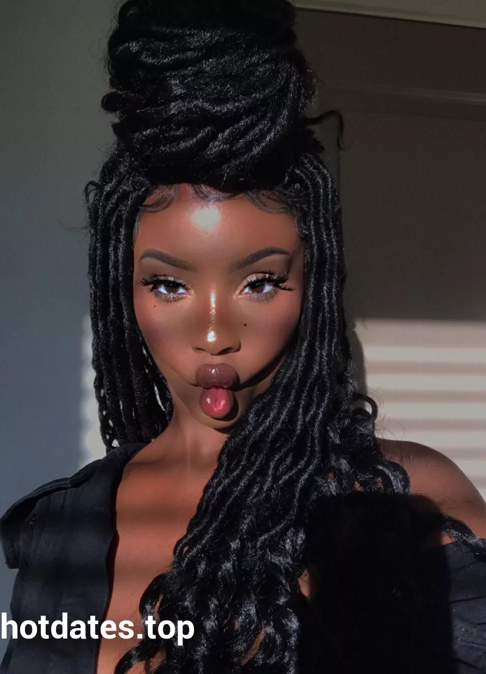 I'll do anything....no questiosn (Lindswy Pelas)