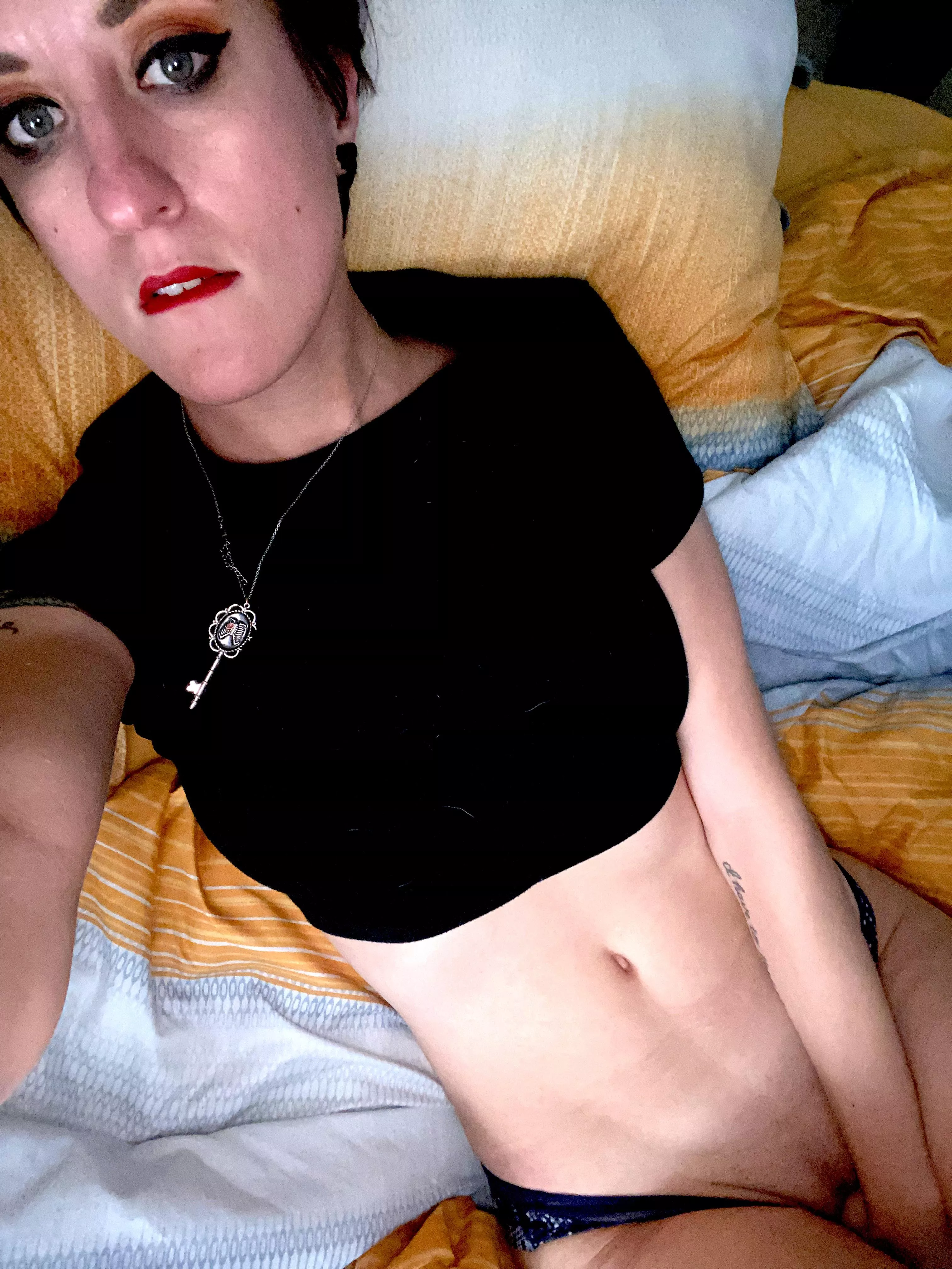 Just got home from the bar, feeling frisky