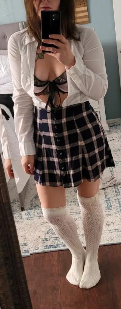 My outfit to drop off the kids this morning