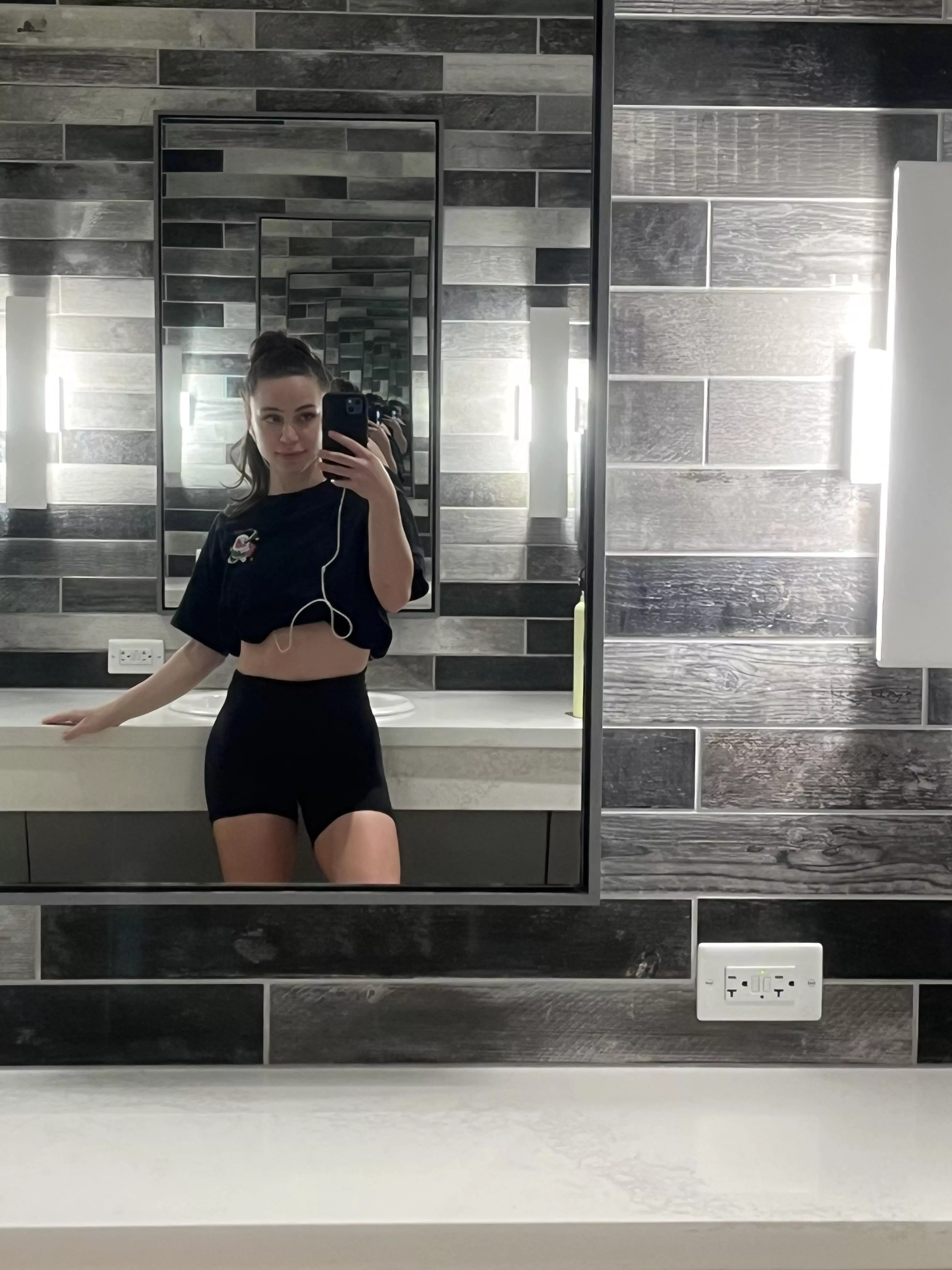 no plans tonight? come hang with me for free!