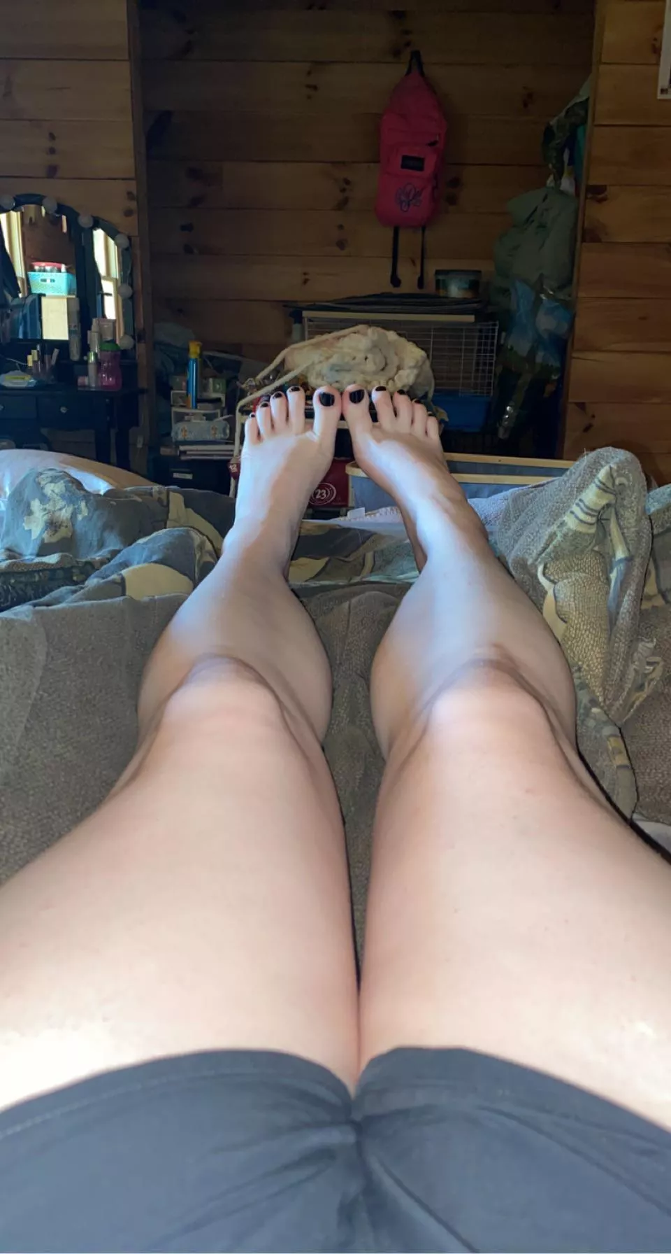 Posting my black toes again since everyone seemed to love them so much 🫶🏻