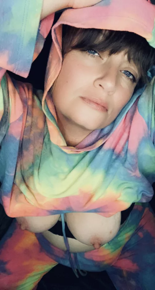 Sleepy sleepy hump day (f)